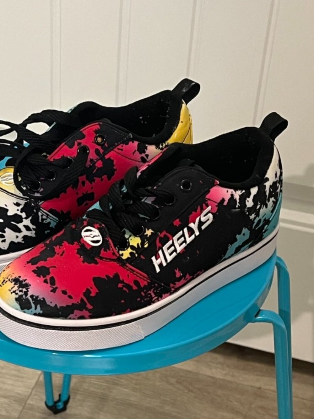 Gently Pre-Owned Heelys Multicolor Graffiti Sneakers - wheels not included